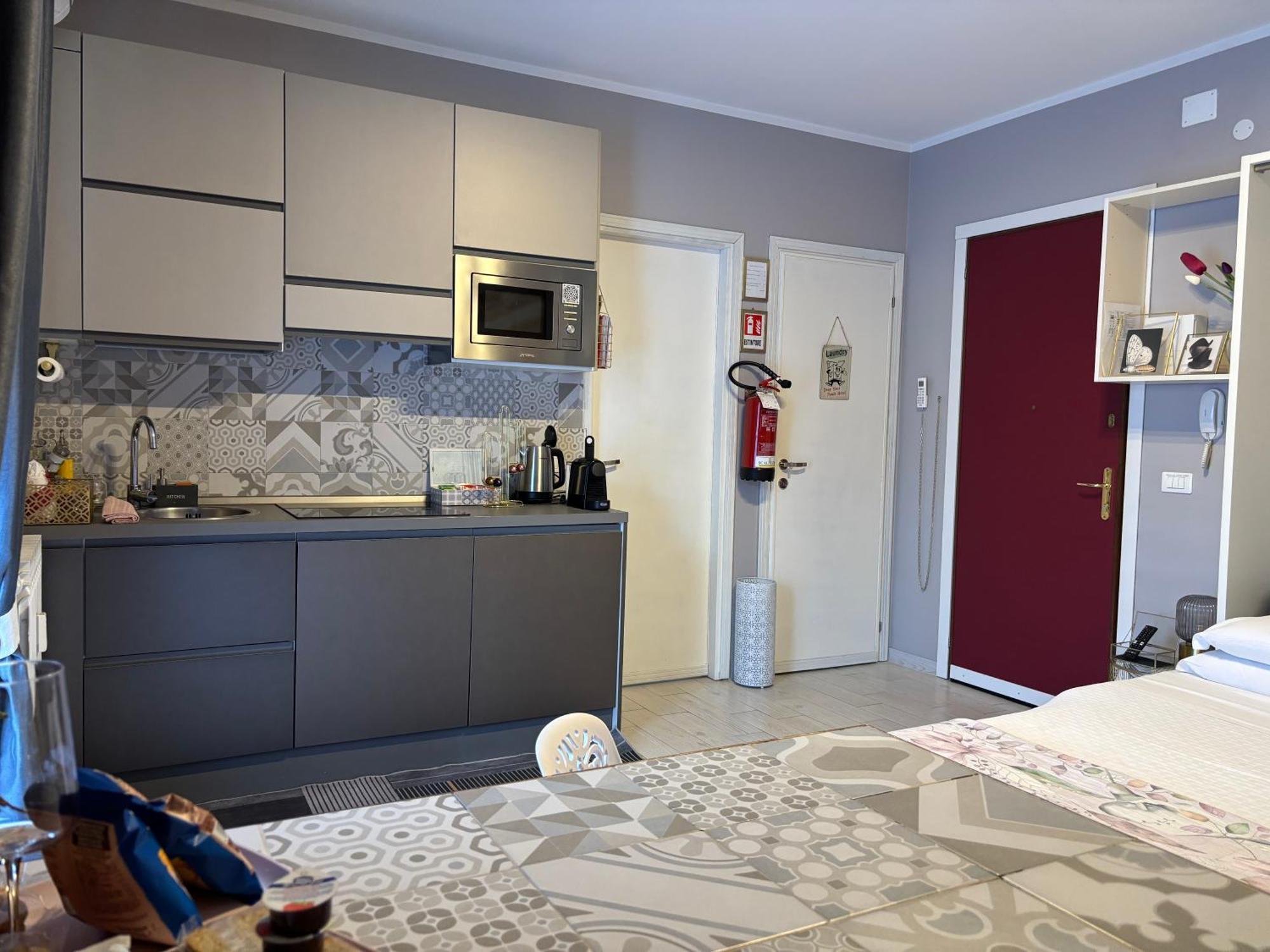 Studio Flat Policlinico G B Rossi Borgo Roma เวโรนา ภายนอก รูปภาพ