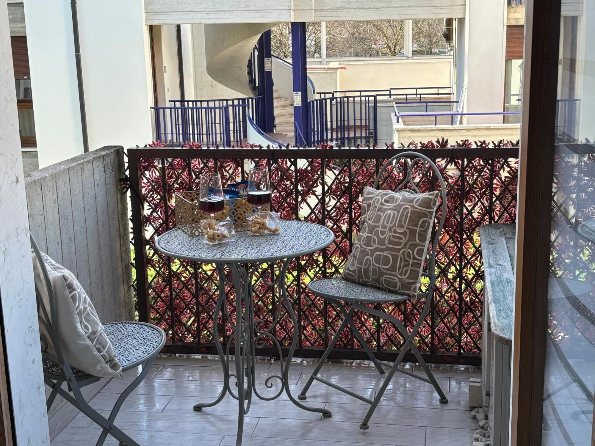Studio Flat Policlinico G B Rossi Borgo Roma เวโรนา ภายนอก รูปภาพ